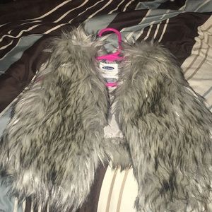 Fur vest